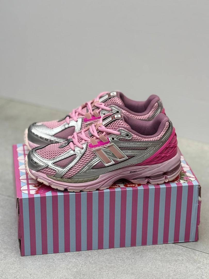 کفش کتونی زنانه نیو بالانس 1906 new balance کد 02