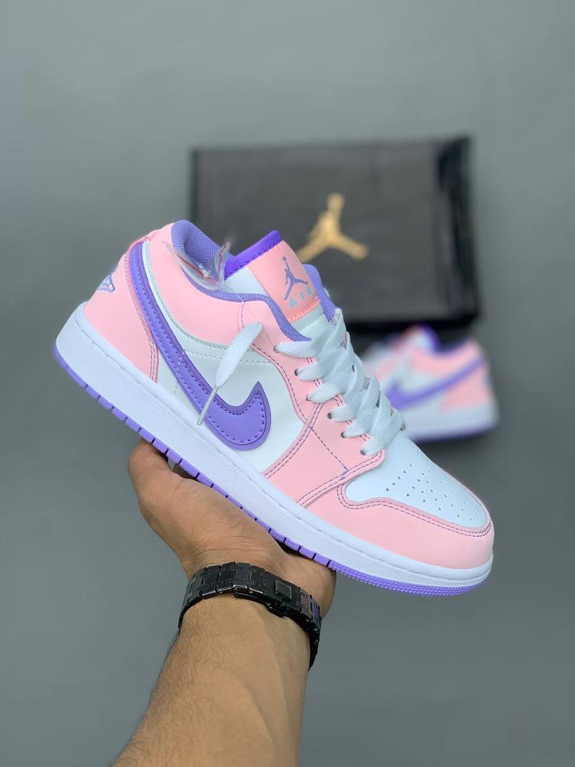کفش کتونی زنانه ایر جردن Jordan 1 Low SE Arctic Punch