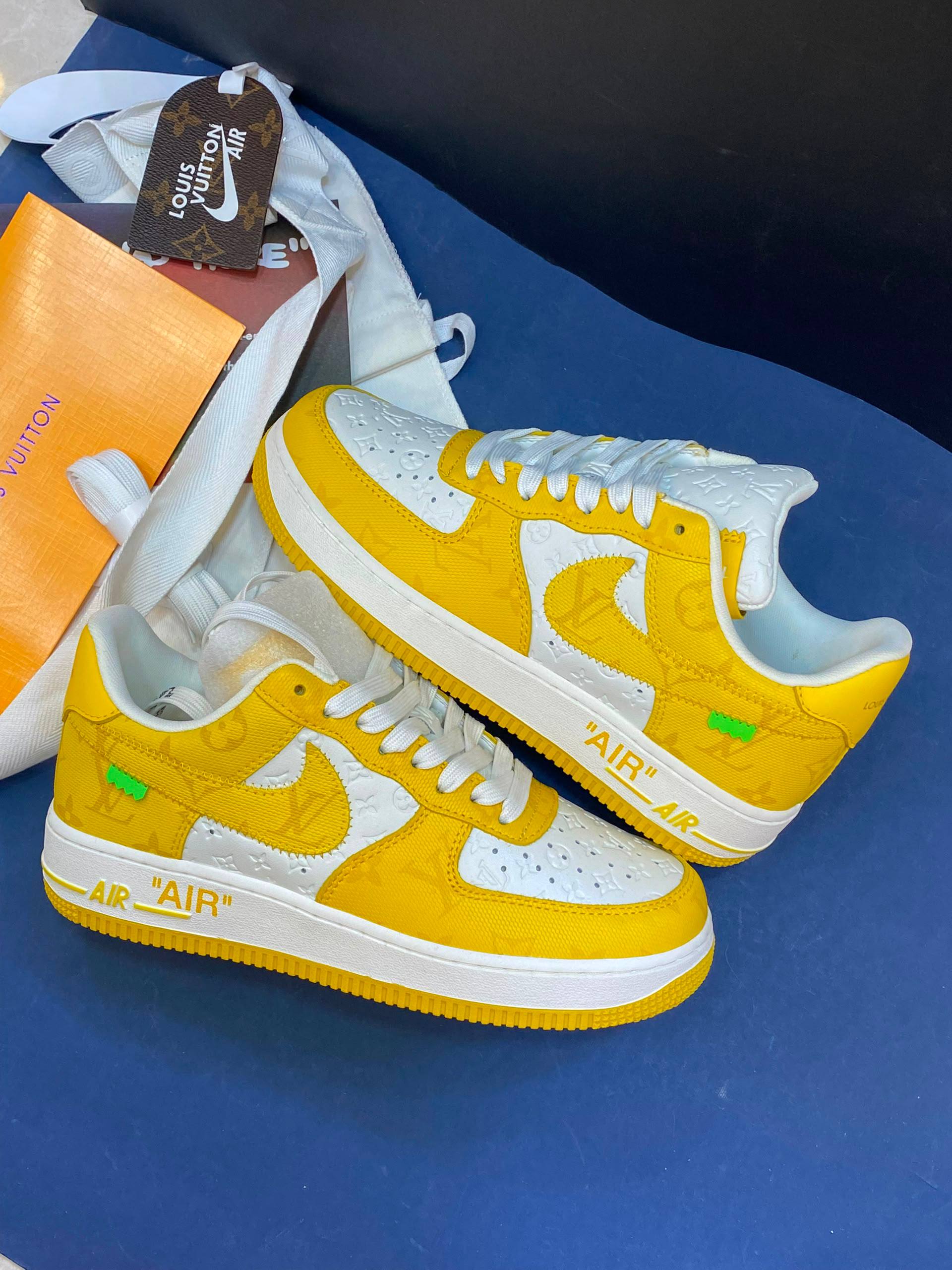 کفش کتونی زنانه و مردانه نایک ایر فورس وان (کیفیت مستر) Louis Vuitton x Nike Air Force 1 Yellow White