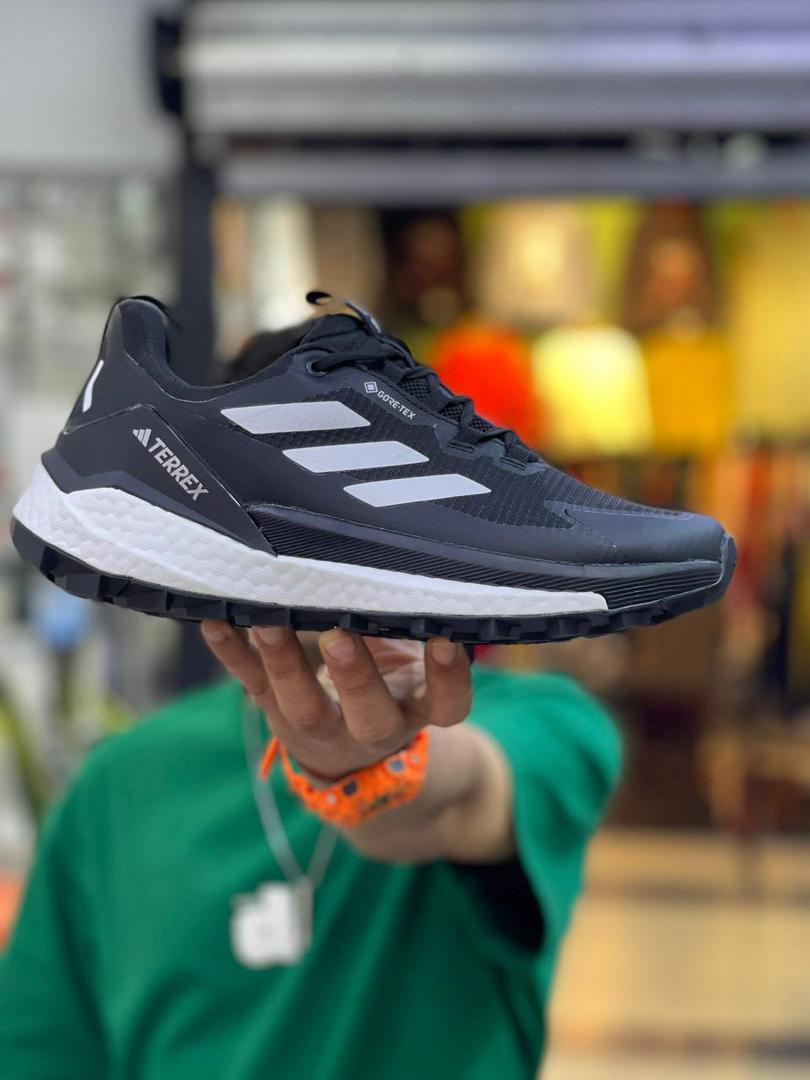 کفش کتونی مردانه آدیداس TERREX FREE HIKER 2