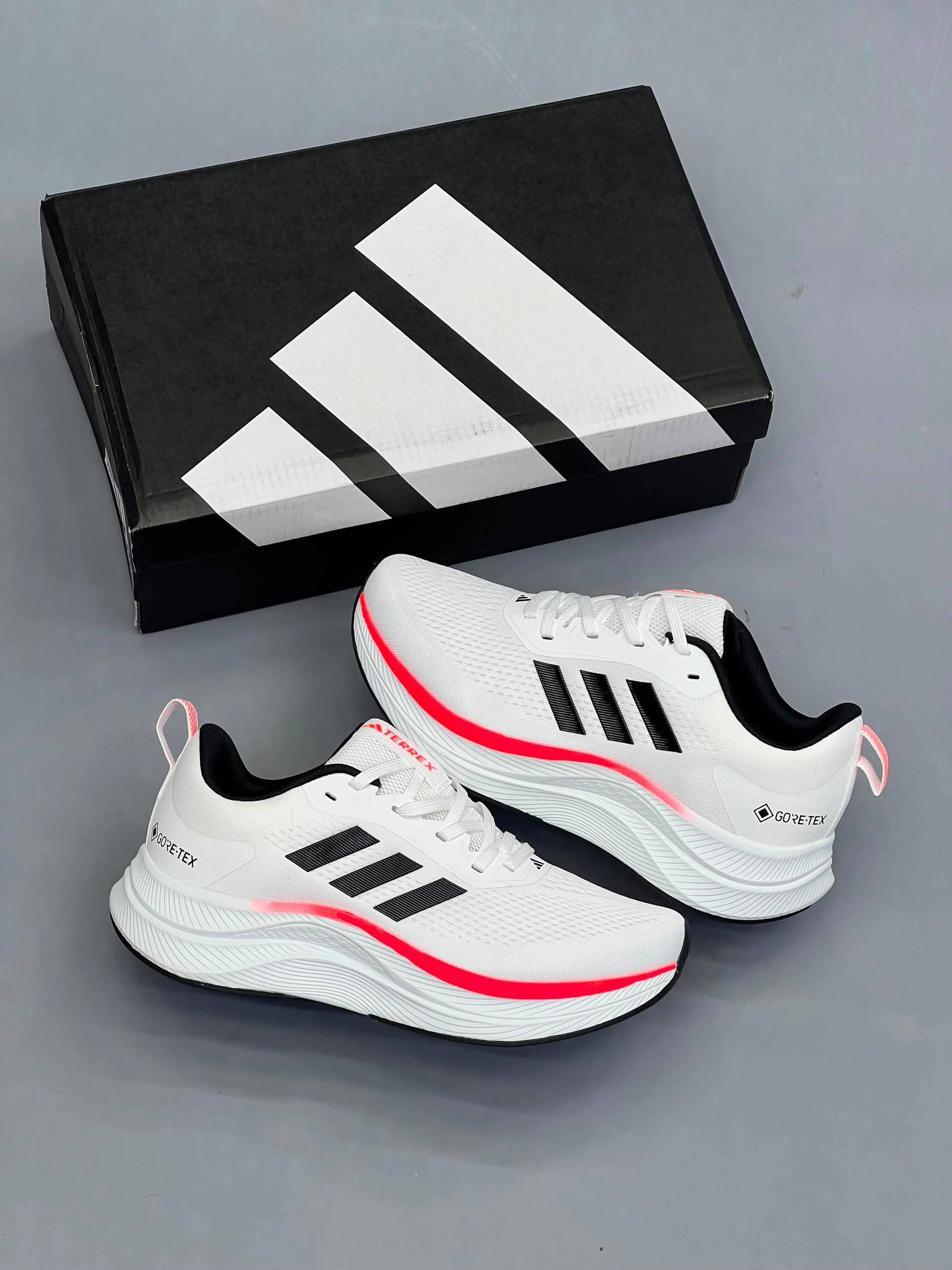 کفش کتونی زنانه و مردانه آدیداس ترکس گورتکس سفید Adidas Terex Goretex White