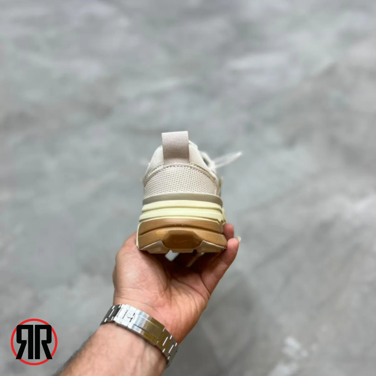 کفش کتونی زنانه نایک وی تو کی ران v2krun - Image 3
